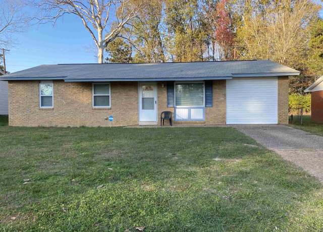 Property at 40 Collins Rd, Jacksonville, AR 72076, 3 beds, 1.5 baths