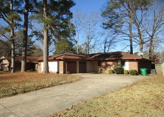 Property at 1501 Blackhawk Ridge Ln, Pine Bluff, AR 71603, 3 beds, 2 baths