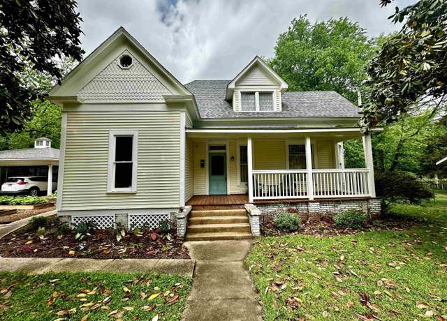 Property at 524 S Gabbert, Monticello, AR 71655, 4 beds, 3 baths