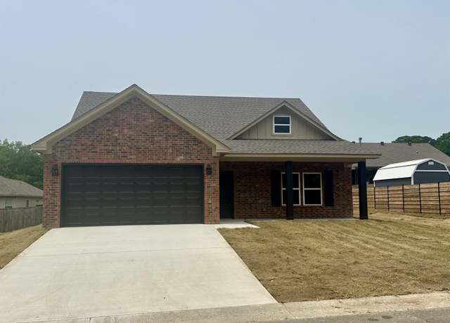 Property at 237 Fox Chase Cir, Hot Springs, AR 71913, 3 beds, 2 baths
