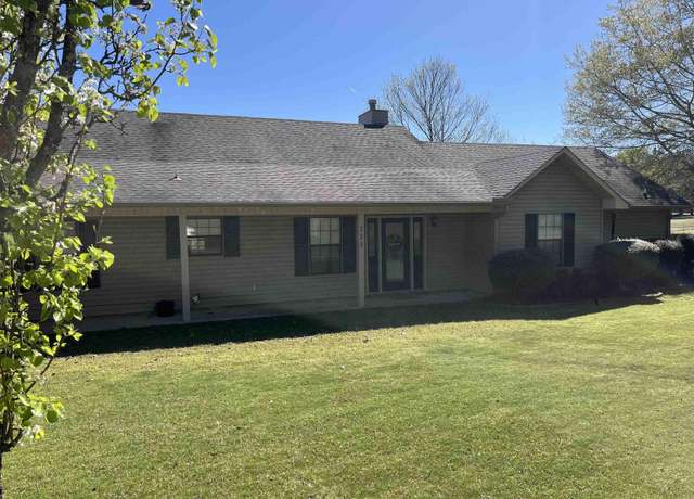 Property at 111 Berry Ln, Monticello, AR 71655, 3 beds, 2.5 baths