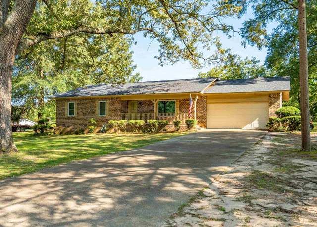 Property at 216 Pleasant View Dr Dr, Malvern, AR 72104, 3 beds, 2 baths