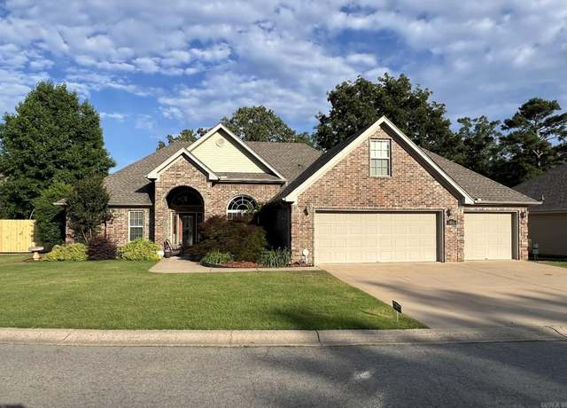 Property at 1056 Skyline Dr, Alexander, AR 72002, 3 beds, 2 baths