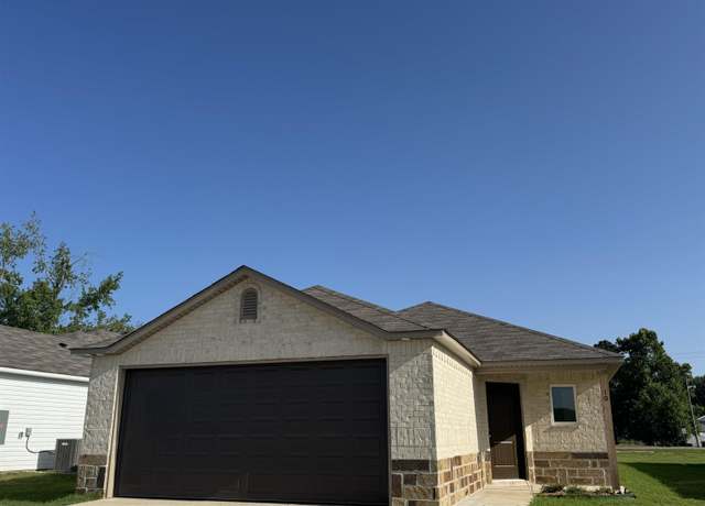 Property at 10 Bird House Way, Conway, AR 72032, 4 beds, 2 baths