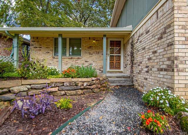 Property at 9460 Robin Ln, Sherwood, AR 72120, 3 beds, 2.5 baths