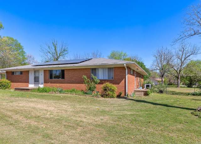 Property at 1803 Sutherland Ave, Mena, AR 71953, 4 beds, 2 baths