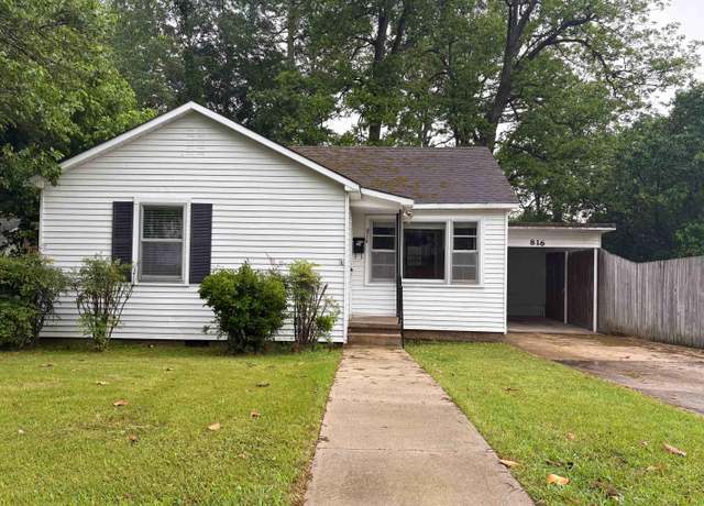 Property at 816 W Park St, Paragould, AR 72450, 3 beds, 1 bath