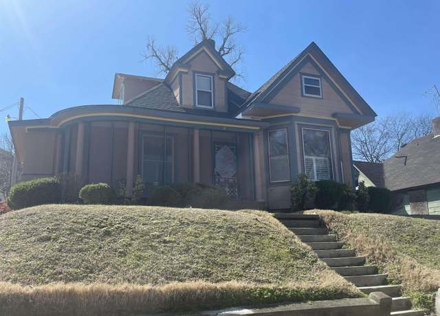 Property at 1009 Arkansas St, West Helena, AR 72342, 3 beds, 2.5 baths