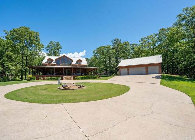 Property at 705 Industrial Park Rd, Heber Springs, AR 72543, 3 beds, 2.5 baths