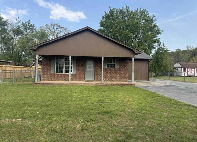 Property at 10 Cagle, Clarksville, AR 72830, 4 beds, 2 baths