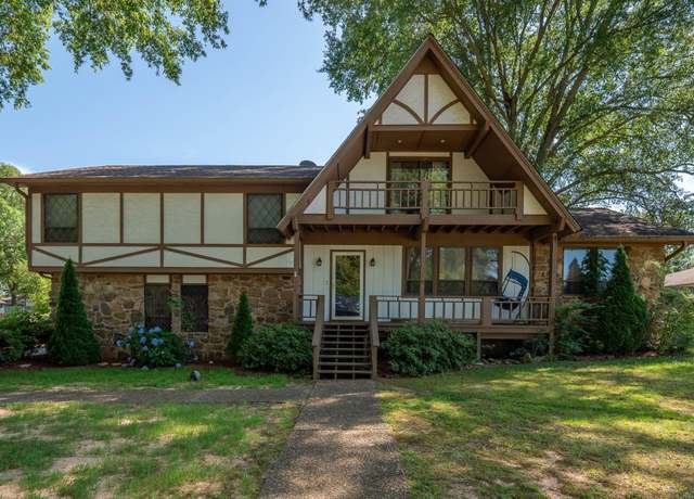 Property at 4 Foxboro Cv, Jacksonville, AR 72076, 4 beds, 3 baths