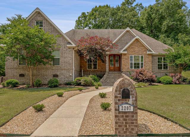 Property at 2207 Byrnewood, Jonesboro, AR 72404, 4 beds, 3.5 baths
