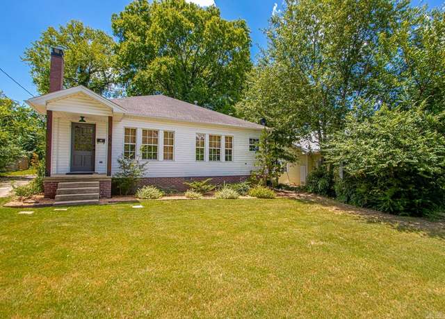 Property at 506 W Conway St, Benton, AR 72015, 3 beds, 2.5 baths