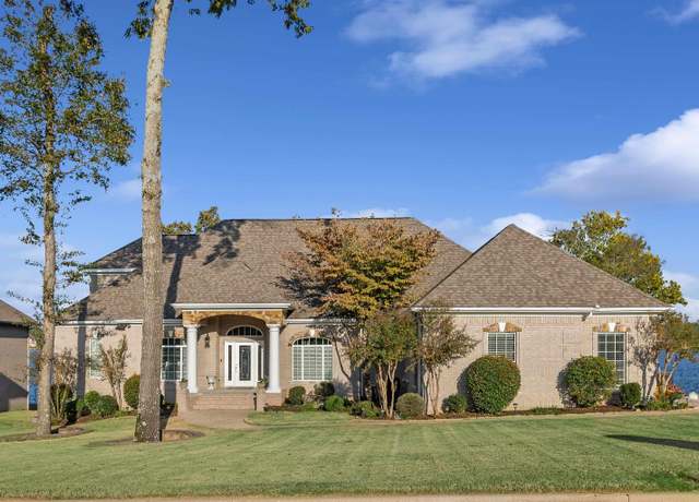 Property at 5912 Riviera Dr, Benton, AR 72019, 4 beds, 4 baths