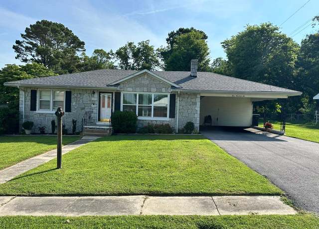 Property at 406 W Fontaine, Walnut Ridge, AR 72476, 2 beds, 2 baths