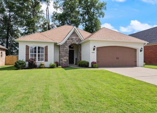 Property at 2355 Wilmington, Conway, AR 72034, 3 beds, 2 baths