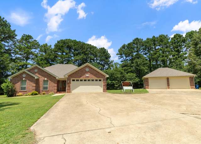 Property at 30 Mcclellan Dr, Cabot, AR 72023, 3 beds, 2 baths
