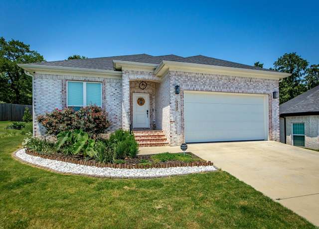 Property at 7320 Stonehenge Dr, Jacksonville, AR 72076, 3 beds, 2 baths