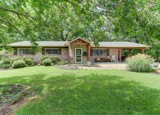 Property at 121 Chappel Hill Rd, Hot Springs, AR 71913, 5 beds, 3 baths