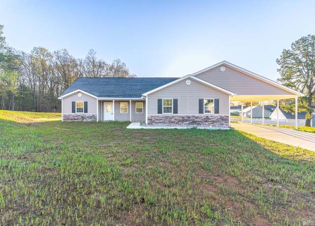 Property at 2516 Rebecca Dr, Pocahontas, AR 72455, 4 beds, 3 baths
