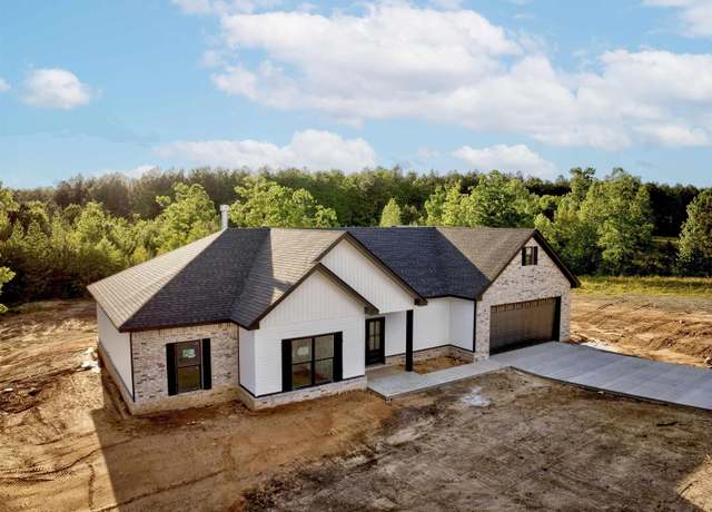 Property at 1068 Creekwood Cir, Bauxite, AR 72011, 3 beds, 2 baths