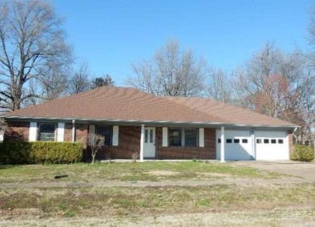 Property at 224 Southard St, Gosnell, AR 72315, 3 beds, 2 baths