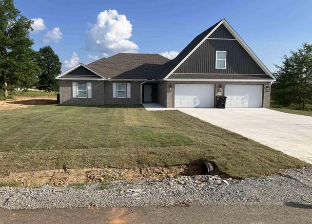 Property at 4039 Creek Top, Bauxite, AR 72011, 4 beds, 2 baths