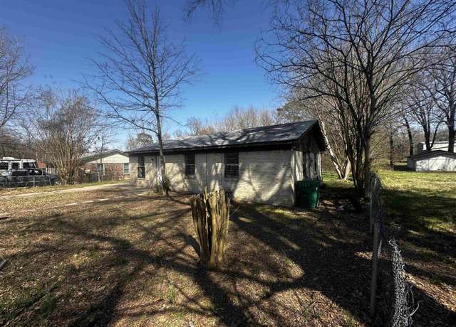 Property at 2103 S State, Pine Bluff, AR 71603, 3 beds, 1 bath