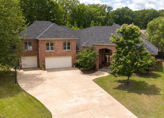 Property at 216 Seminole Ln, Maumelle, AR 72113, 5 beds, 3.5 baths