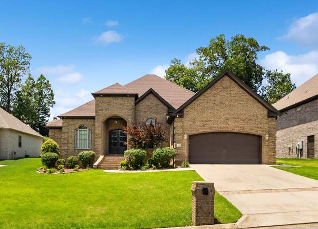 Property at 14 Longwell Loop, Little Rock, AR 72211, 4 beds, 3.5 baths