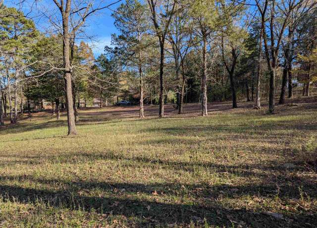 Property at 9 Sycamore Dr, Conway, AR 72032