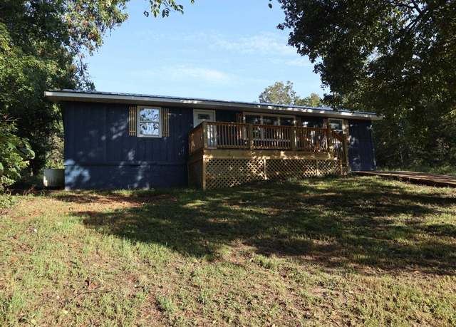 Property at 1512 W Cardinal Dr, Horseshoe Bend, AR 72512, 3 beds, 2 baths