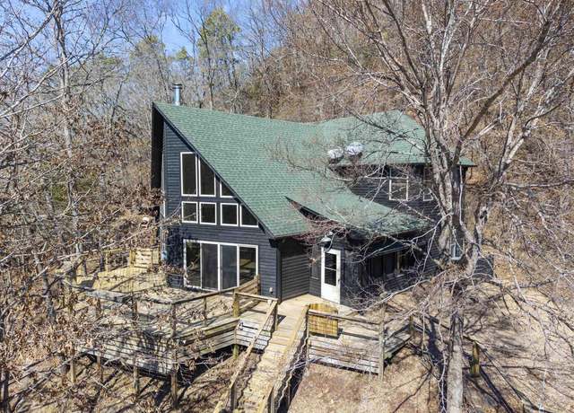 Property at 32 Cove Chapel Rd, Springfield, AR 72157, 3 beds, 2 baths