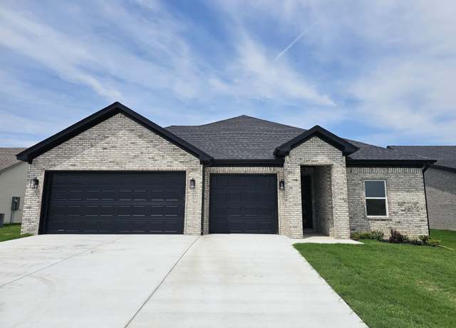Property at 252 Kelton St, Hensley, AR 72065, 3 beds, 2 baths