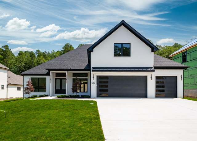 Property at 132 Abington Dr, Little Rock, AR 72223, 4 beds, 3.5 baths