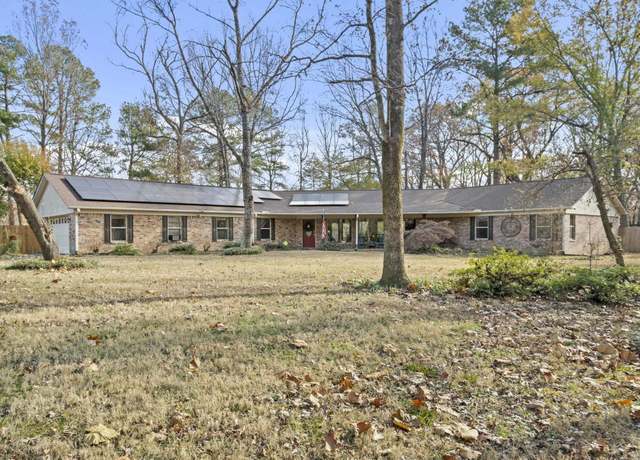 Property at 2112 Batesville Pike, North Little Rock, AR 72120, 4 beds, 3 baths