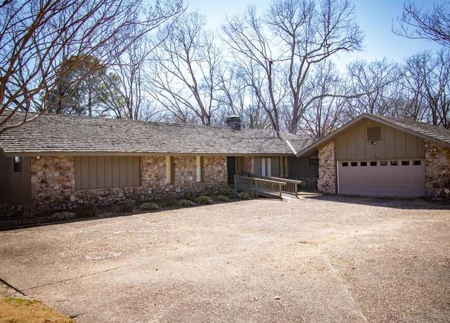 Property at 7 Pine Tree Pt, North Little Rock, AR 72116, 5 beds, 3.5 baths