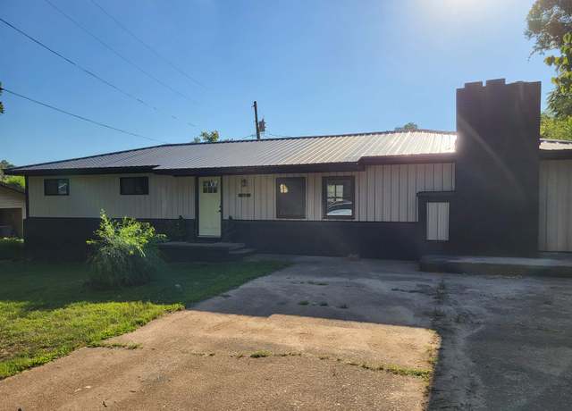 Property at 112 N Cedar, Salem, AR 72576, 3 beds, 2 baths