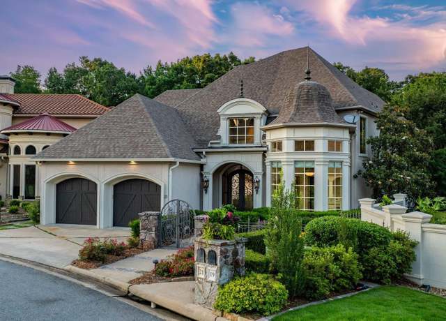Property at 21 La Scala Ct, Little Rock, AR 72212, 4 beds, 3.5 baths