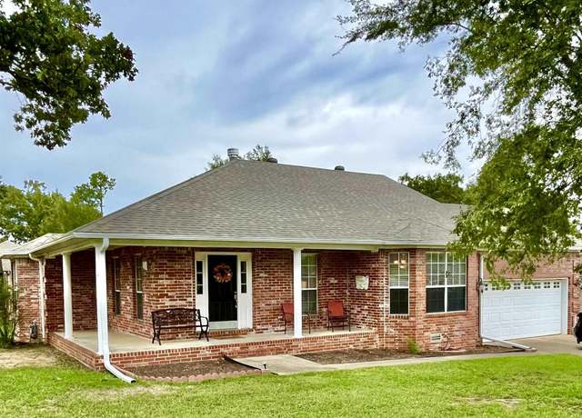 Property at 1 Zircon Dr, Maumelle, AR 72113, 3 beds, 2 baths
