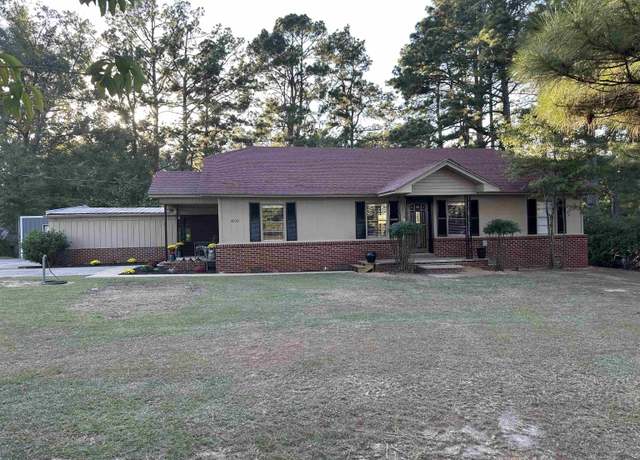 Property at 1500 S Jefferson, Star City, AR 71667, 3 beds, 2.5 baths