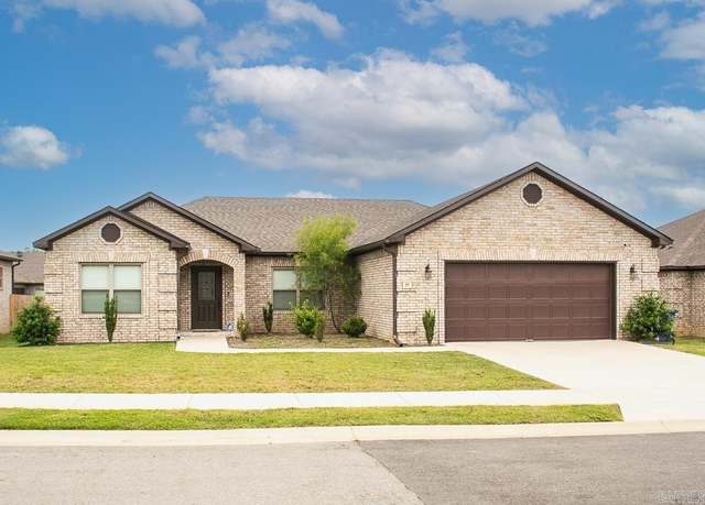 Property at 19 Aberdeen Dr, Cabot, AR 72023, 3 beds, 2 baths