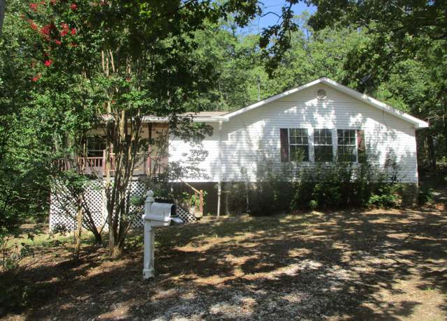 Property at 199 Lennox Ln, Bismarck, AR 71929, 3 beds, 2 baths