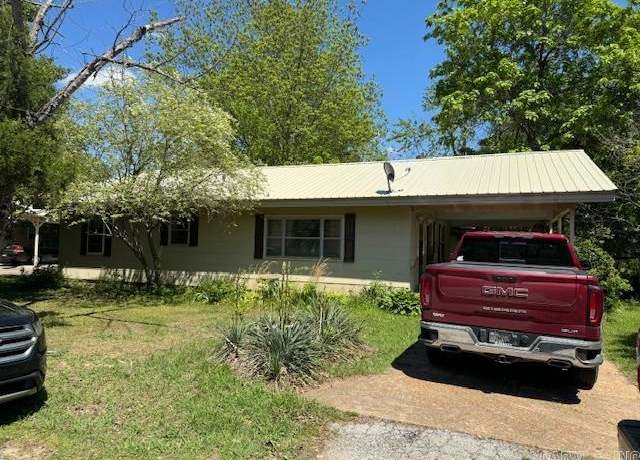 Property at 1108 S Park St, Pocahontas, AR 72455, 2 beds, 1 bath