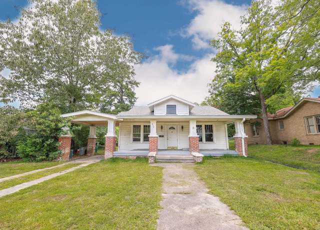 Property at 612 E 7th St, El Dorado, AR 71730, 3 beds, 2.5 baths