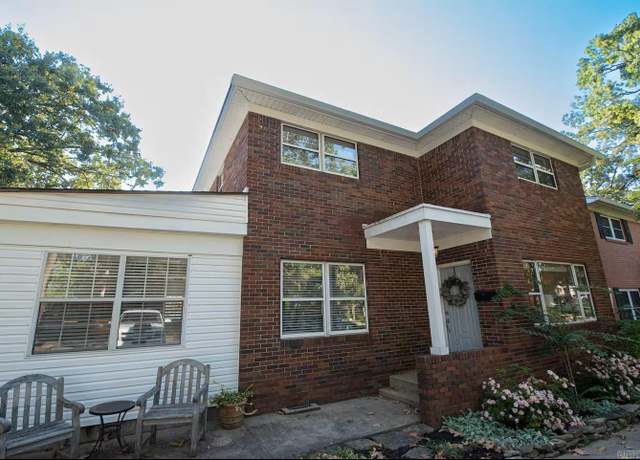 Property at 1817 Fair Park Blvd, Little Rock, AR 72204, 4 beds, 2 baths