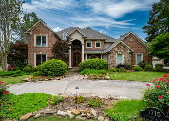 Property at 1715 Centennial Club Dr, Conway, AR 72034, 4 beds, 5 baths