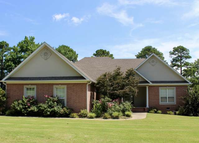 Property at 706 Pin Oak Dr, Searcy, AR 72143, 4 beds, 3.5 baths