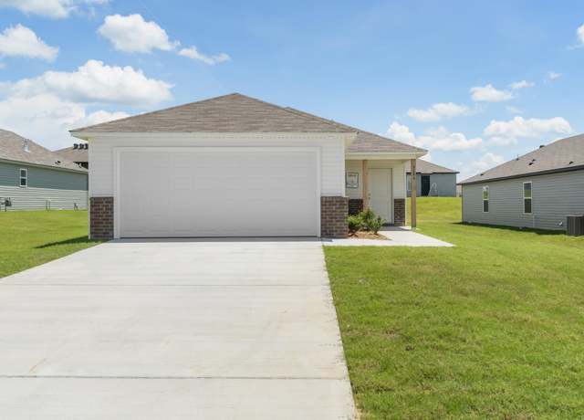 Property at 3144 Emerald Park Trl, Bauxite, AR 72011, 3 beds, 2 baths
