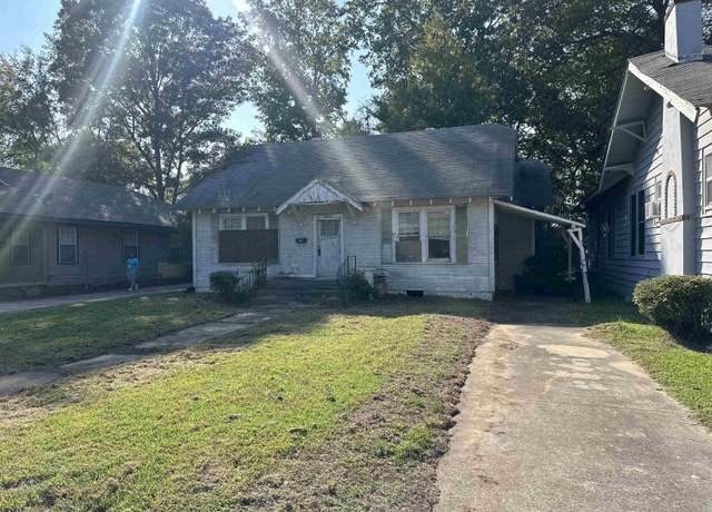 Property at 1706 S Laurel, Pine Bluff, AR 71603, 3 beds, 1.5 baths